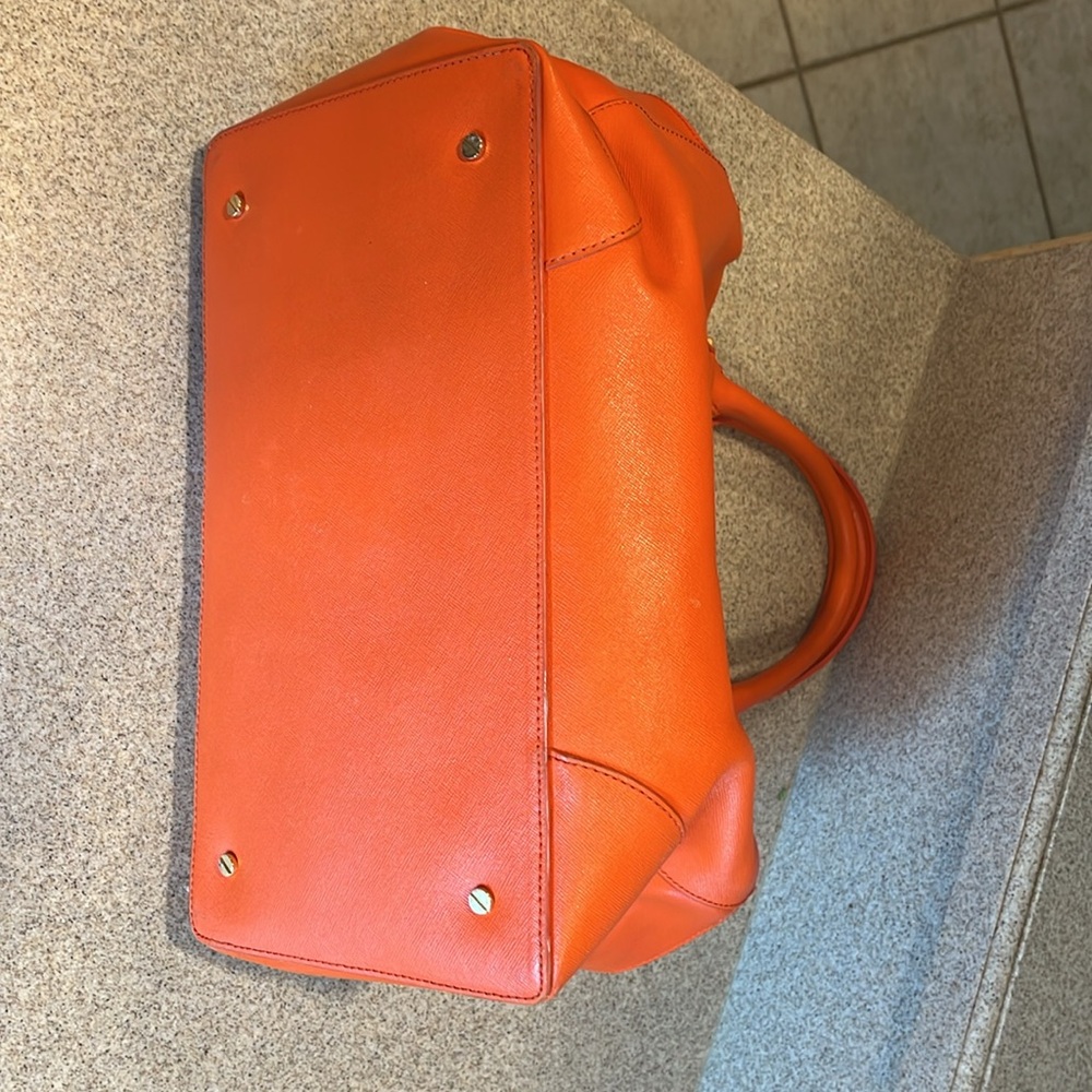 Tory Burch Robinson Purse - Picture 5 of 7